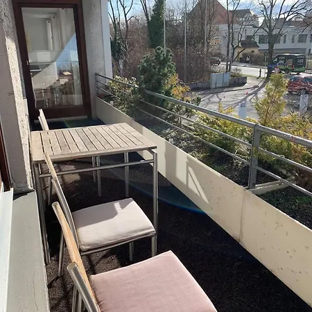 Helle Und Gemuetliche * كمبتن