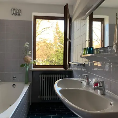 Helle Und Gemuetliche Apartament
